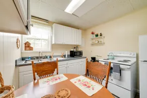 Serene McEwen Cottage ~ 2 Mi to Golf Course! - Image 3