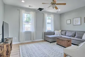 Idyllic Pasadena Retreat with Garden + Hot Tub! - Image 4