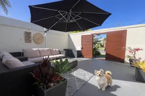 Barefoot Buddina Laid-Back Pet Friendly by the Sea - Image 2