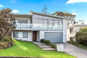 Bannisters Beach House - Image 4