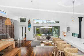 Bannisters Beach House - Image 5