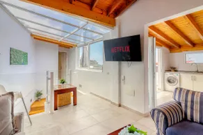 Big terraced house, 100m to the beach, with BBQ and sea view - Image 3