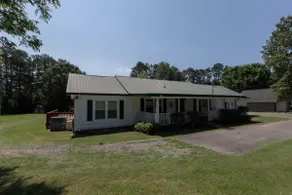 The Reel Therapy Lakehouse - Image 4