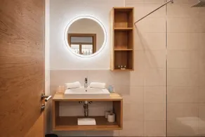 ISANORA - Apartment with Garden - Image 3
