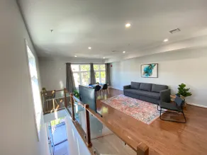 Modern Comfort 2-bed. King bed - Image 2