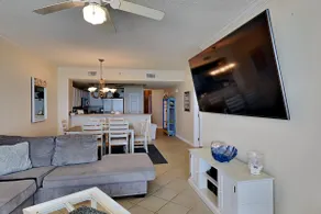 Assis sur la plage de sable de Navarre. Condo privé en bord de mer - Image 4