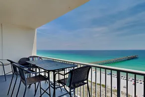 Assis sur la plage de sable de Navarre. Condo privé en bord de mer - Image 2