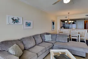 Assis sur la plage de sable de Navarre. Condo privé en bord de mer - Image 3