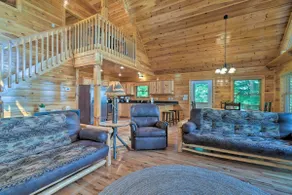 ‘Hiwassee Hideaway' Cabin w/ Mountain Views! - Image 5
