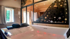Romantic cottage with pool, spa and sauna - Image 2