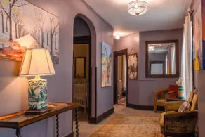 Spacious 3 Queen Suite - Centrally Located - Image 5