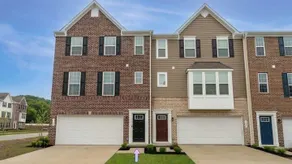 Akron 3BR Retreat | Near CVNP & Blossom Music Center - Image 2