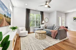 The Oakley - Near Lake Fayetteville! - Image 2