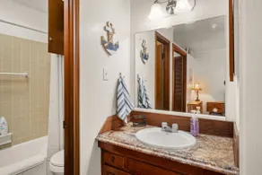 Nautical+Queen Bed+Convenient+ Team Ponytail - Image 5