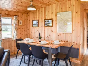 Langston Farm Chalet - Image 5