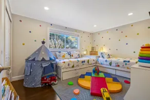 Family Getaway Villa - Image 3