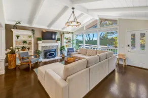 Family Getaway Villa - Image 2