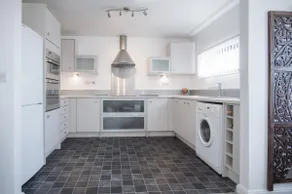 Fisherman's Way - 2 Bed Apt - SA1 Swansea  - Image 5