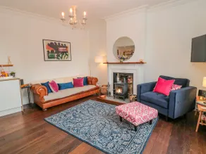 8 Pedwell Way - Image 2