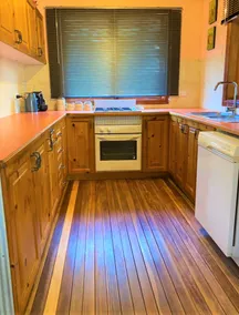 Gawler South Cottage, Rustic on 13th - Image 3