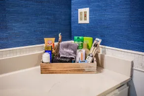 Turtle Cove Haven: Your Coastal Escape - Image 4
