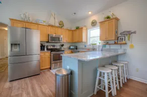 302 37th Place E | Marsh Views | Kayaks and Beach Bikes - Image 2