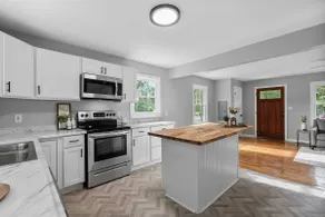 New w/ King Bed, Walk to Park, Near Downtown Rome - Image 4