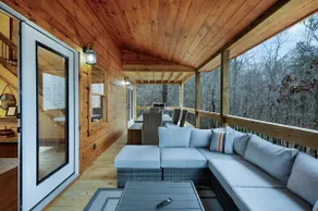 Knotty Dreams Retreat - Image 4