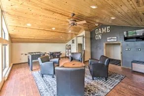 Hot Tub & Game Room: All-Season Pinetop Cabin - Image 3