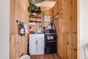 Hill Country Cabin 4 | Cozy Couples Retreat - Image 5