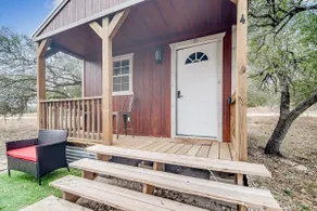 Hill Country Cabin 4 | Cozy Couples Retreat - Image 2