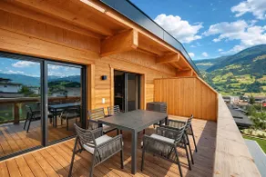 AlpenLuxus Collection' ZillerHeart with Balcony - Image 2
