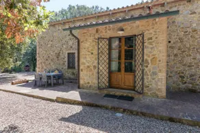 a cosy country cottage in a very private, secluded position. - Image 5