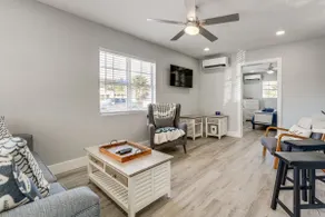 Walk to Gulf: Madeira Beach Condo w/ Patio - Image 4
