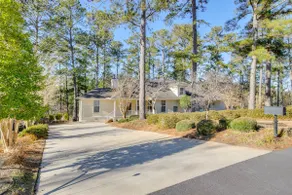 Lakefront McCormick Gem: Deck & Golf Course Views - Image 3