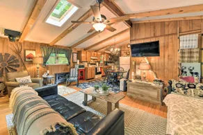 Smoky Mtn Cottage on Creek w/ Lanai & Forest Views - Image 5