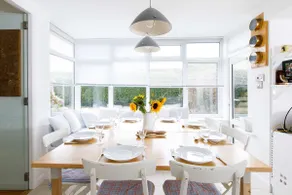 Secluded rural retreat close to beach - sleeps 12 - Image 3