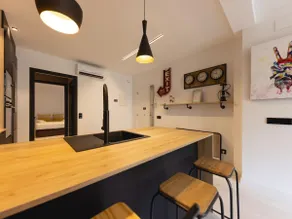 Bravissimo Les Voltes, Modern 1-bedroom apartment - Image 2