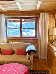 Surrounded by green - Luxury Chalet at the foot of the Dolomites - Image 3