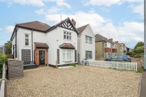 Beautiful family home central Cambridge - Image 4