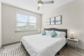 Trendy 1BR King Suite Close to Downtown w Fast Wifi - Image 2