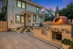 Stunning Yard! Wood-Fired Pizza Oven in Dundee! - Image 3