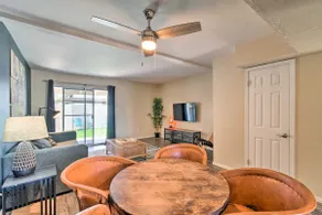 1 Mi to Old Town! Snowbird Escape w/ Pool Access - Image 4