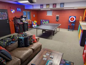 Upper Meadow Lodge - Groups up to 23 on 17 acres - Image 3