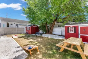 Pet-Friendly Fenced Yard | Walk to Beach | A/C - Image 4