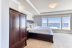 Blue Whale · Ocean Views, Hot Tub, Sleeps 16 - Image 2