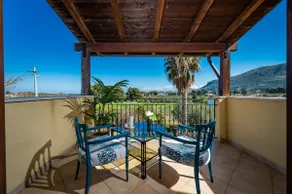 Delux with private pool - Image 5