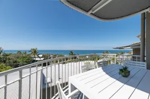 10 Andari, Sunshine Beach ~ Beachside Luxury Home - Image 5