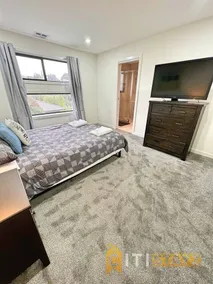 Lavish in Lyons - 3bd 2bth Spacious & Modern Home - Image 5