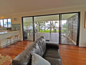 Large House in Stunning Waterfront Position - Image 4
